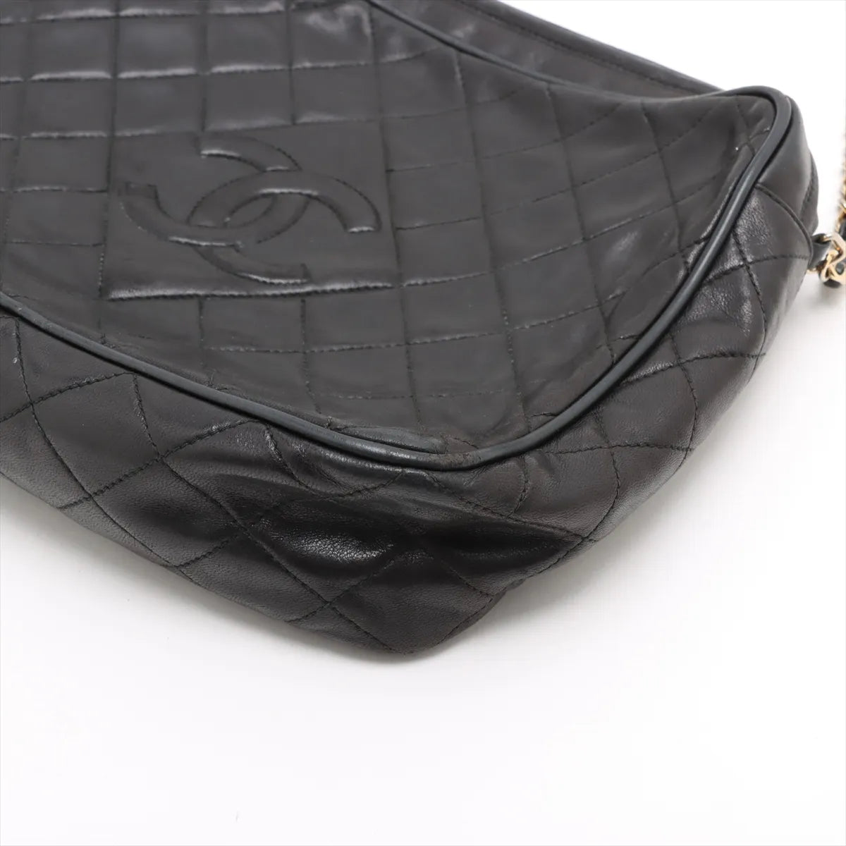 Chanel CC Logo Matelasse Lambskin Chain Shoulder Bag Black