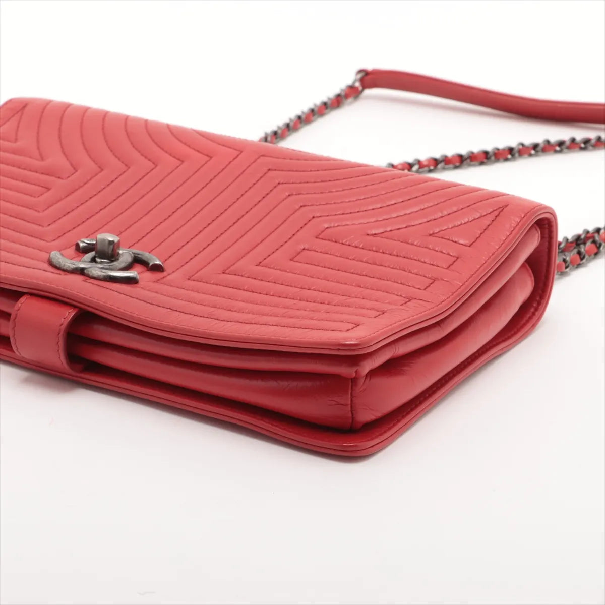 Chanel CC Logo Vintage Calfskin Chain Shoulder Bag Red