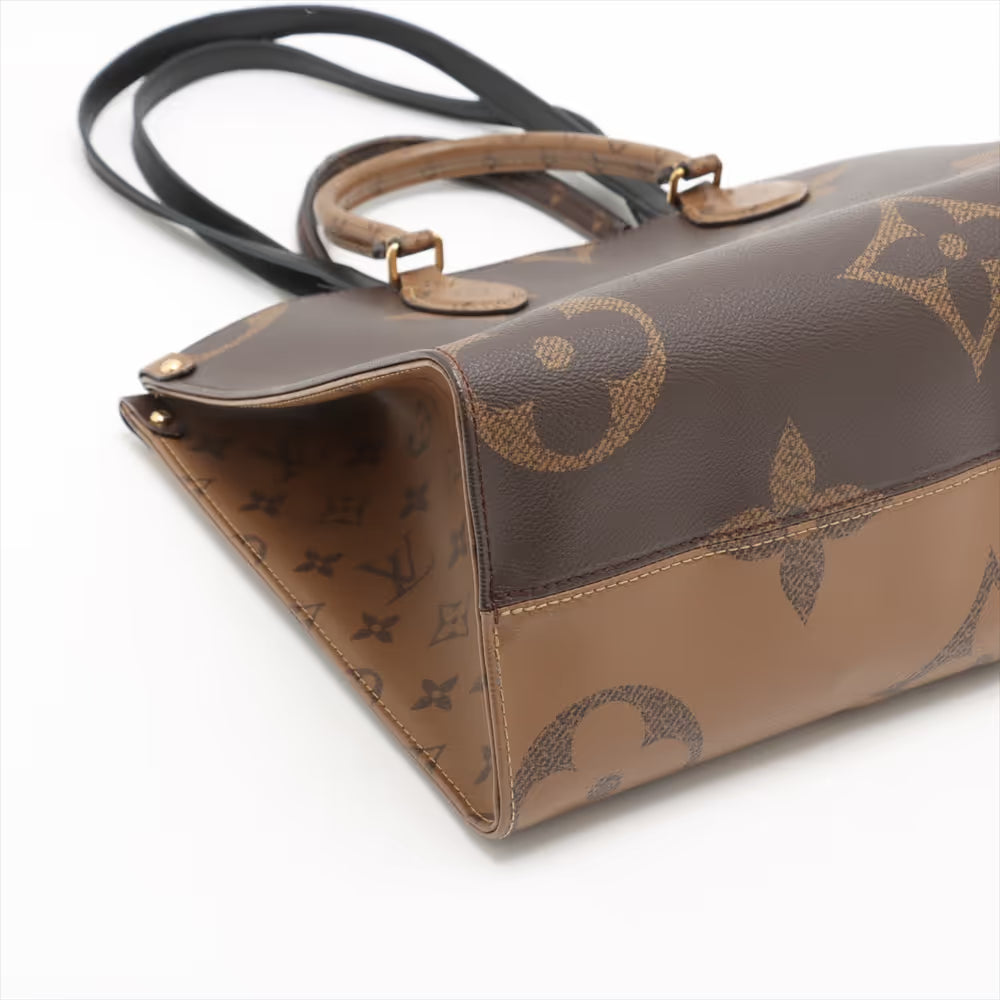 Louis Vuitton Giant Monogram Reverse On the Go MM
