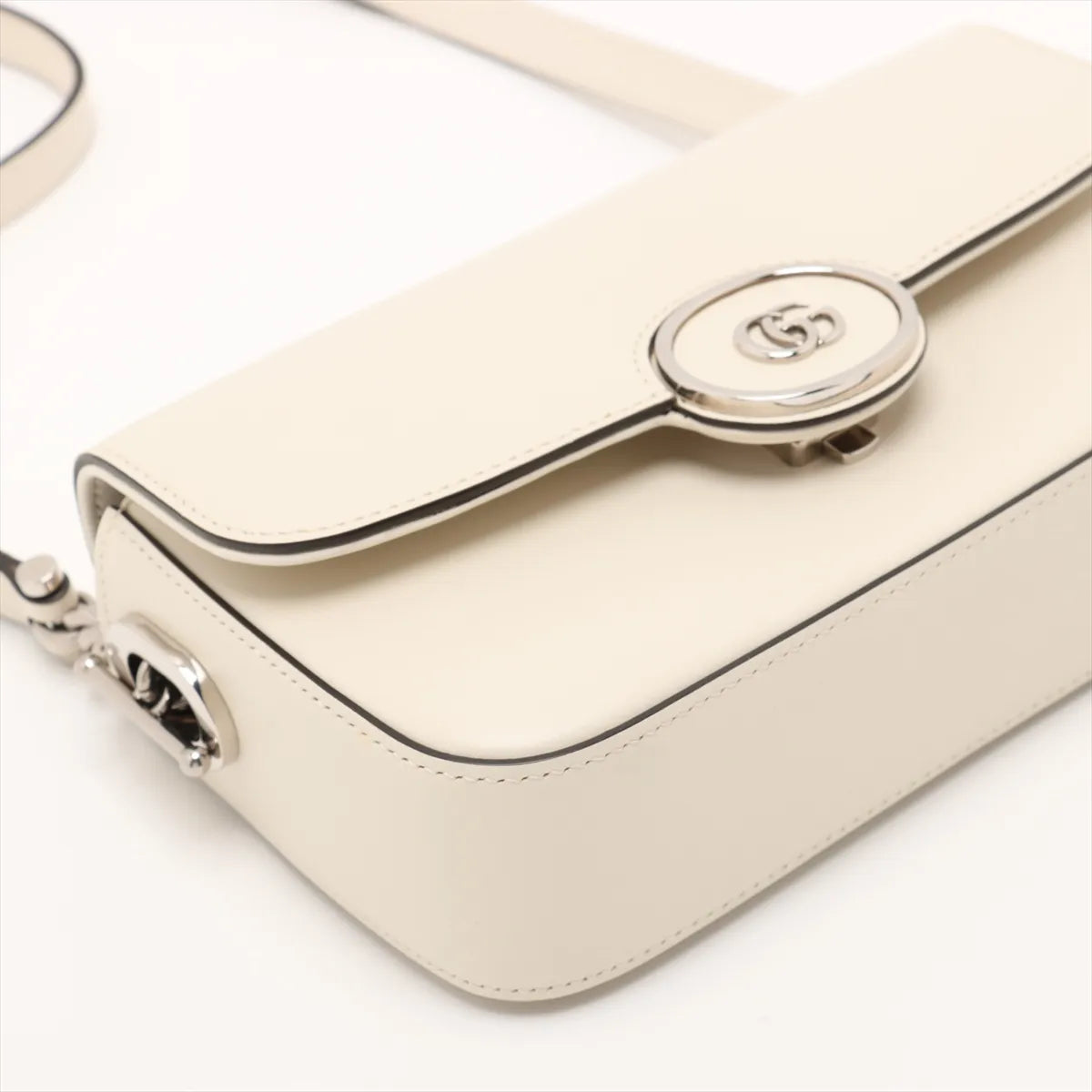 Gucci Petit GG Leather Shoulder Bag Beige