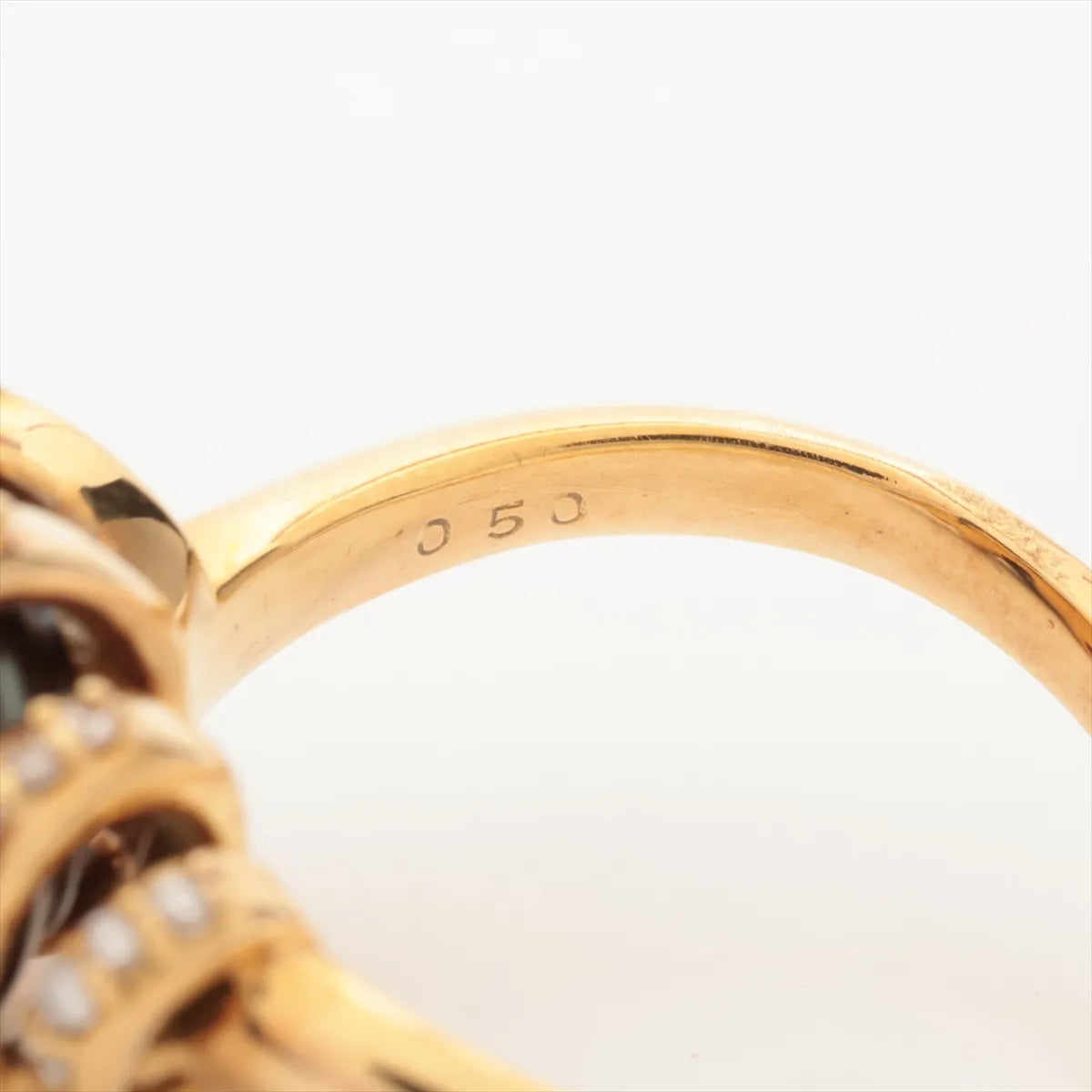 Black Pearl Diamond Ring Yellow Gold