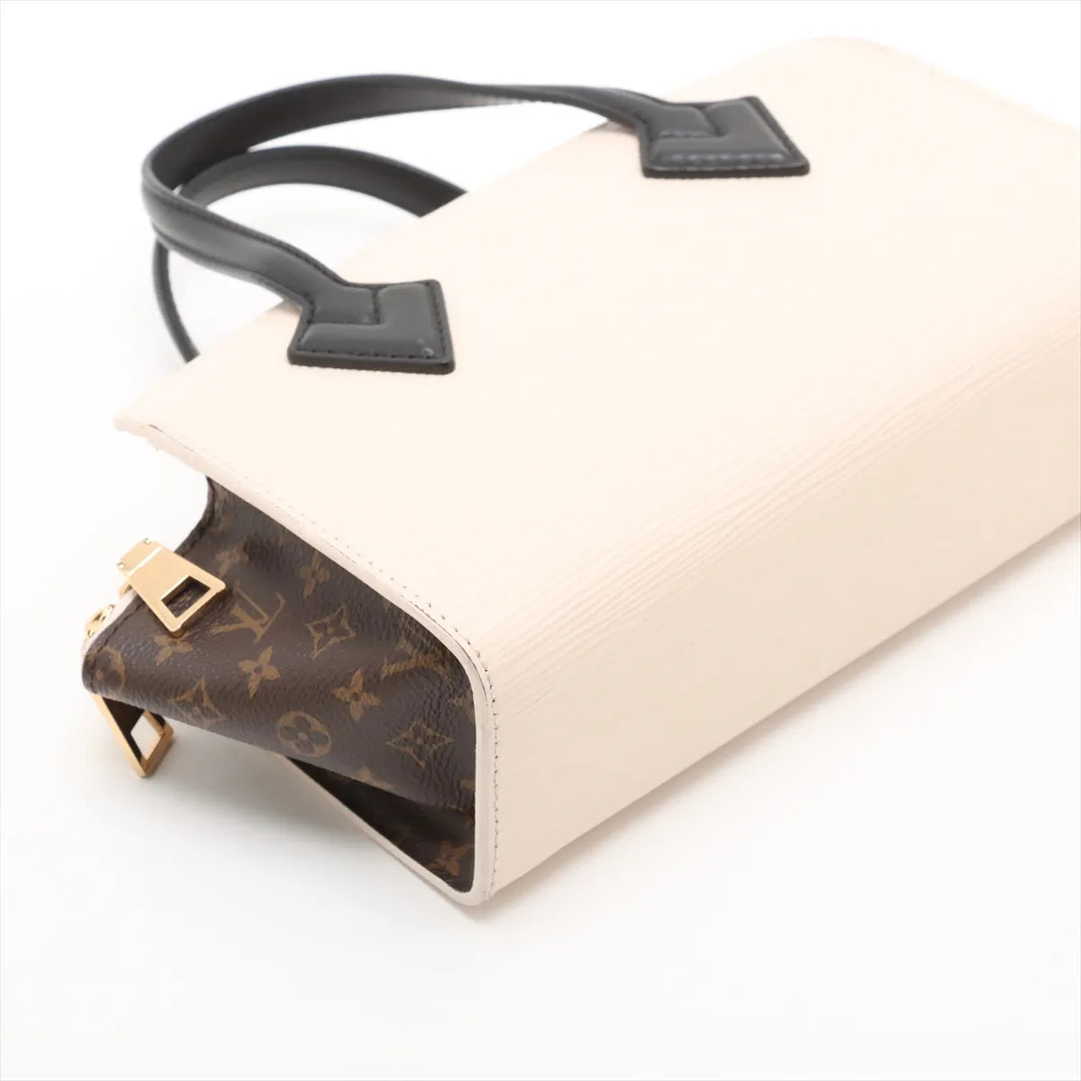 Louis Vuitton Epi Varennes East West White