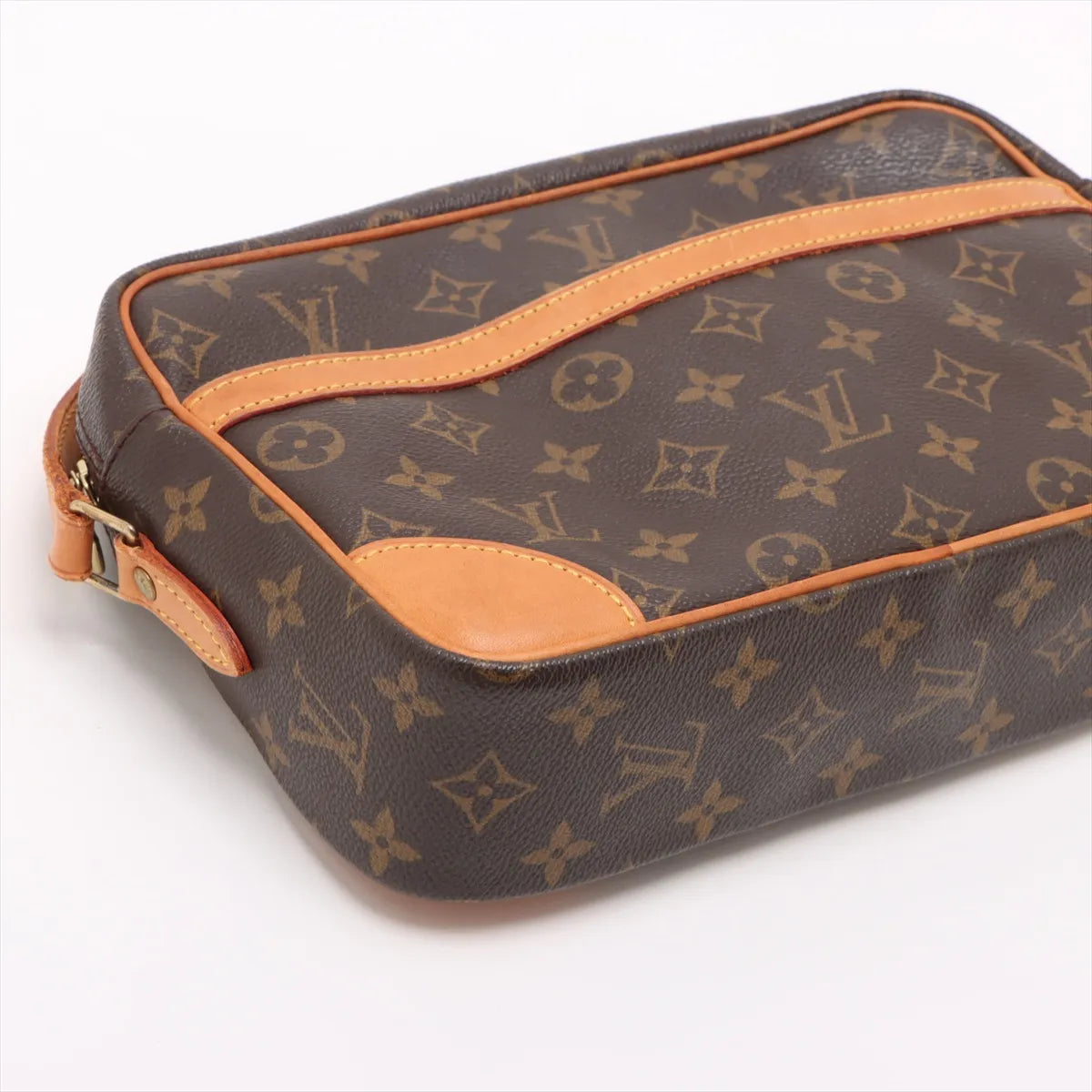 Louis Vuitton Monogram Trocadero 30