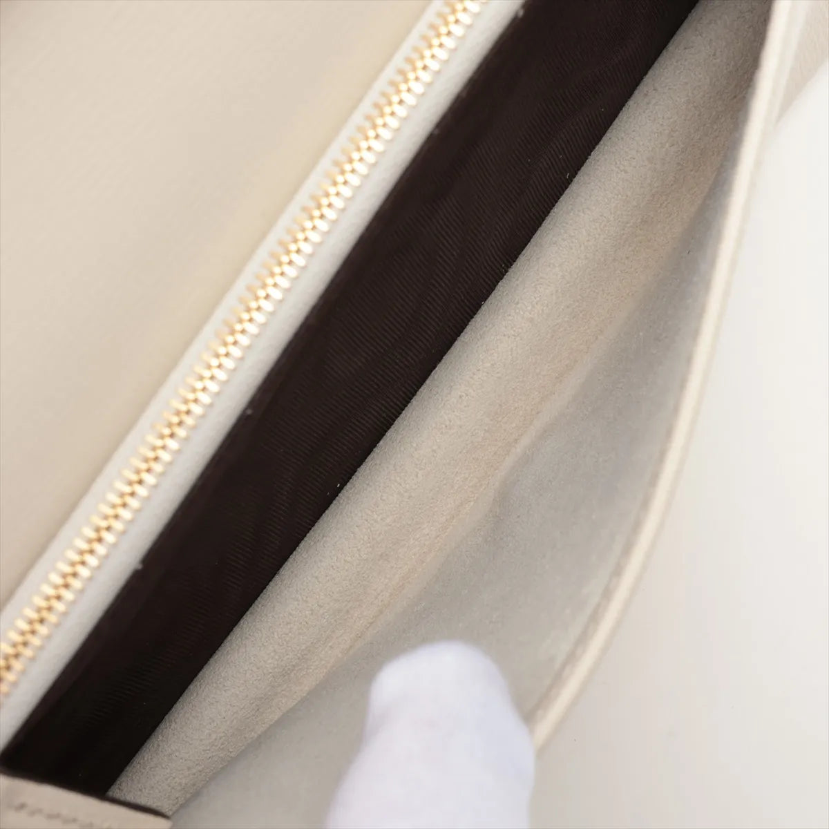 Gucci GG Supreme Horsebit Chain Wallet Beige x White