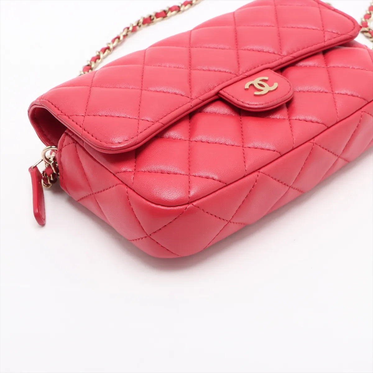 Chanel CC Logo Matelasse Lambskin Wallet on Chain Red