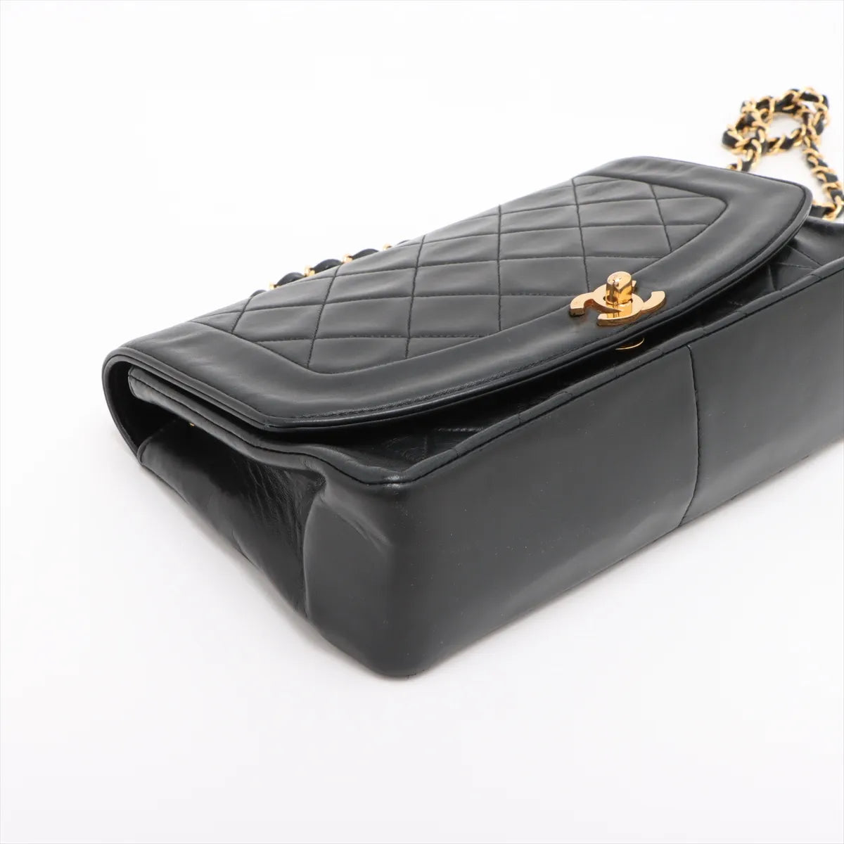 Chanel Diana Matelasse Lambskin Single Flap Single Chain Bag Black