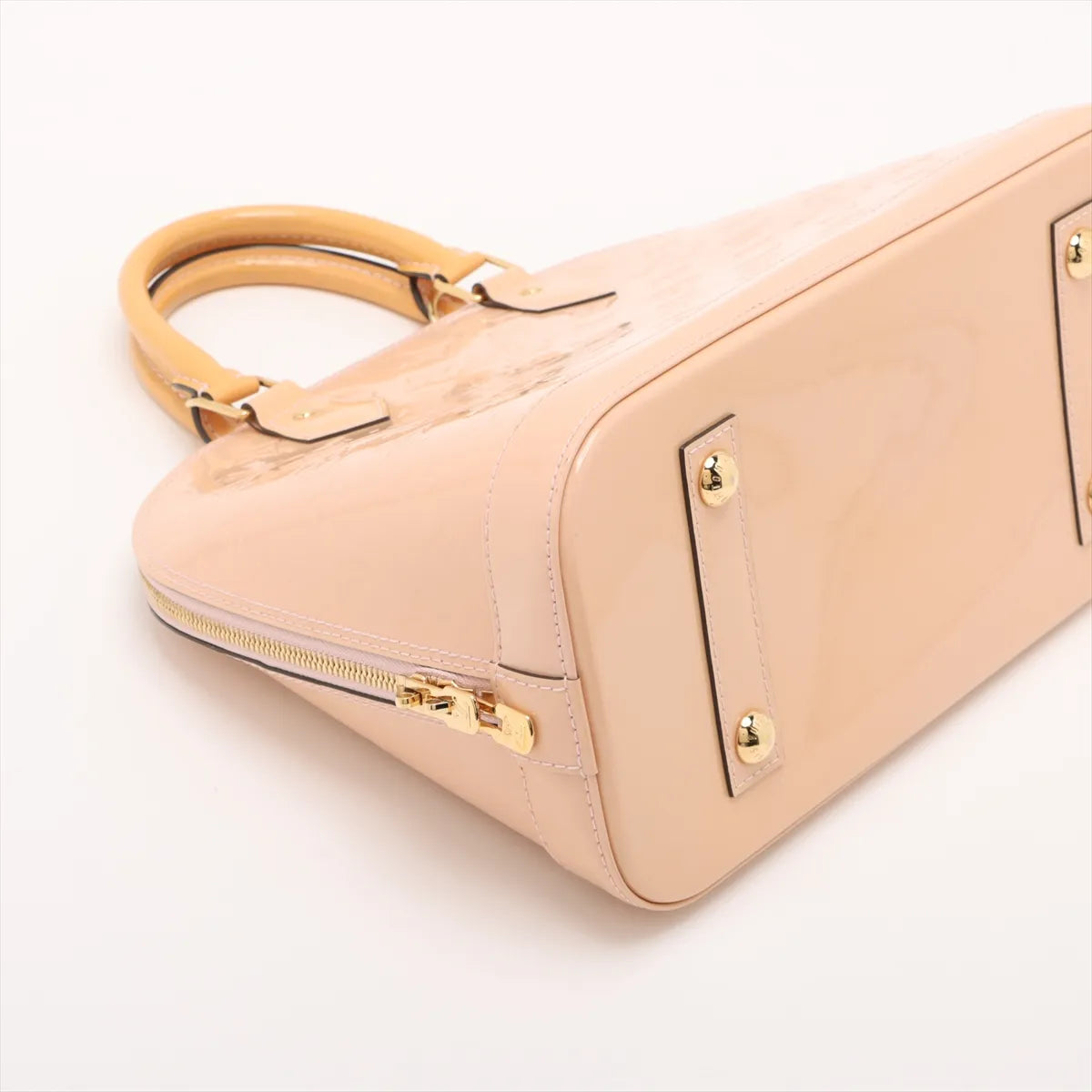 Louis Vuitton Vernis Alma PM Beige