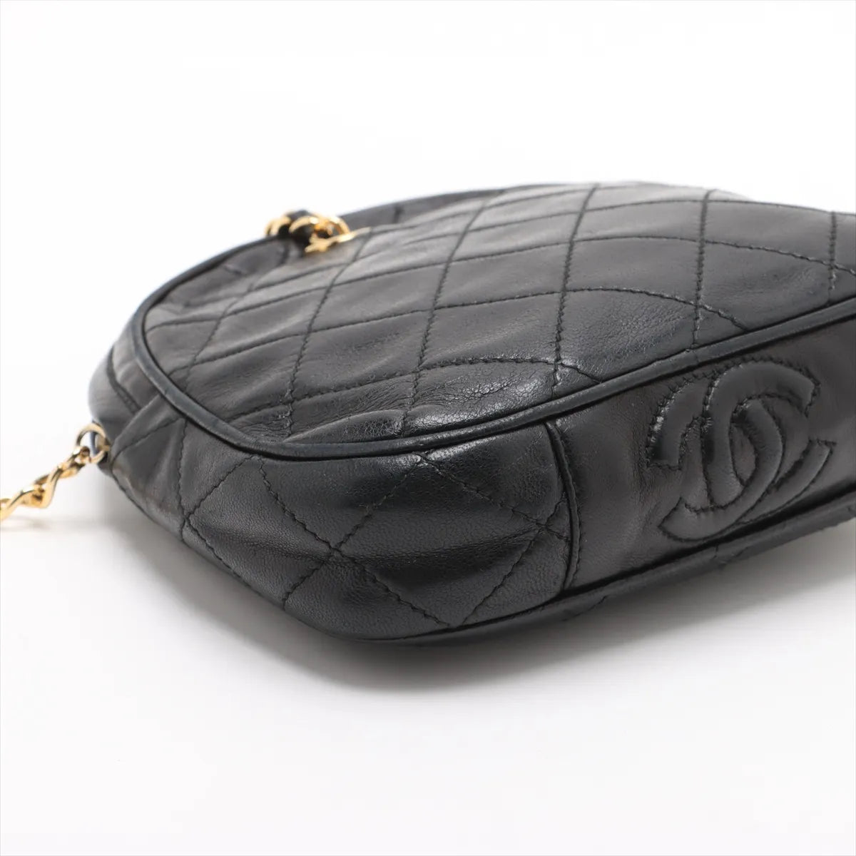 Chanel Matelasse Lambskin Chain Handbag Black