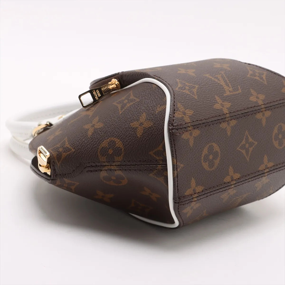 Louis Vuitton Monogram Ellipse BB