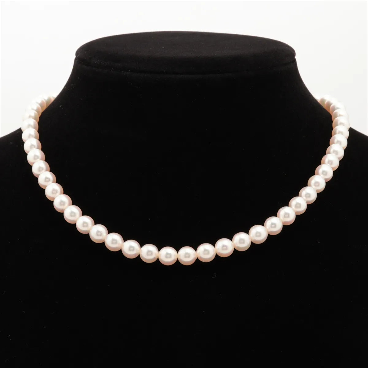 Pearl Flower Pendant Necklace