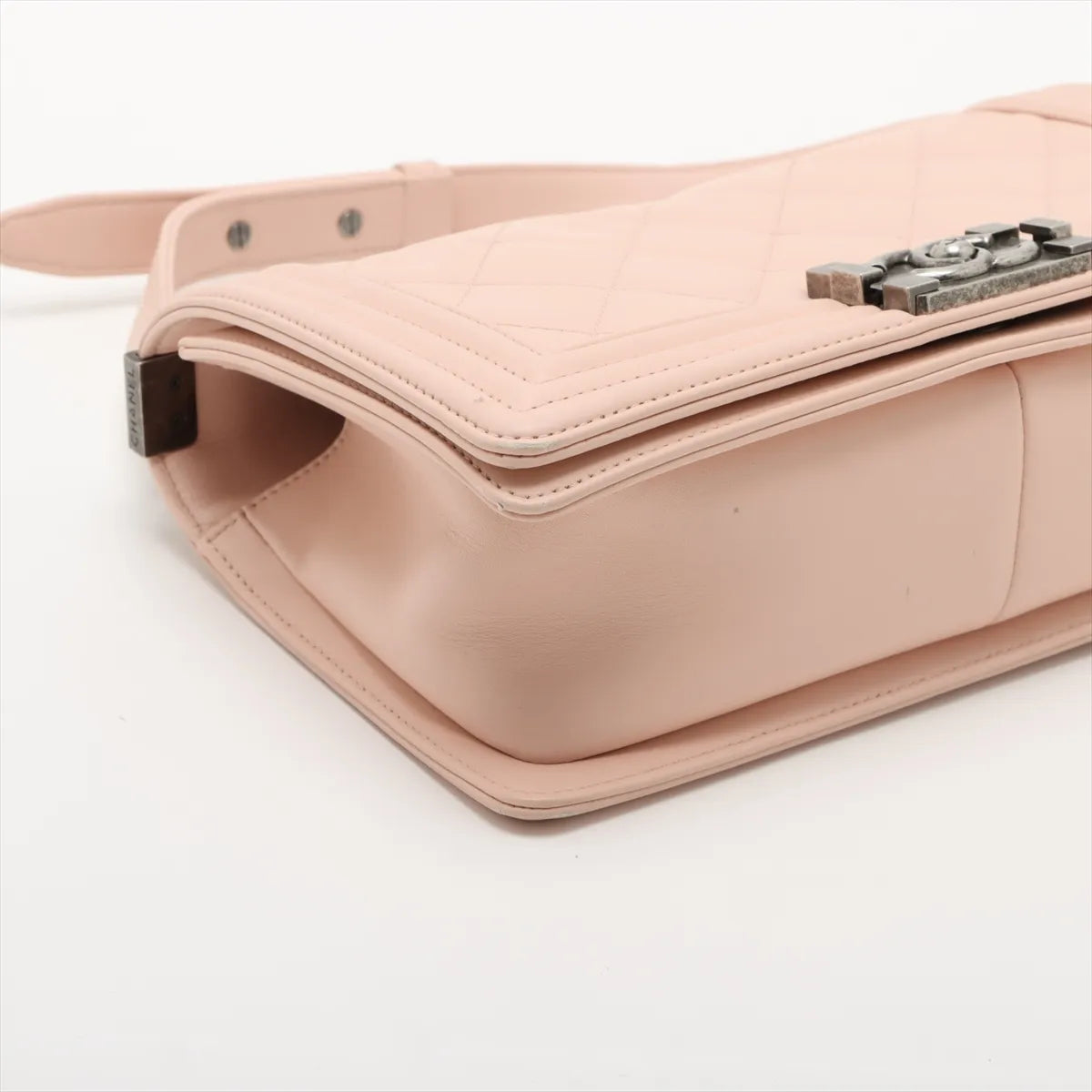 Chanel Boy Chanel 25 Lambskin Chain Shoulder Bag Pink