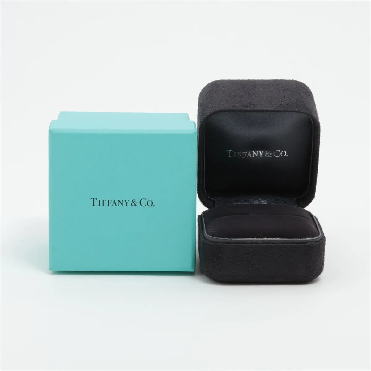 Tiffany & Co. Classic Band Diamond Ring Gold