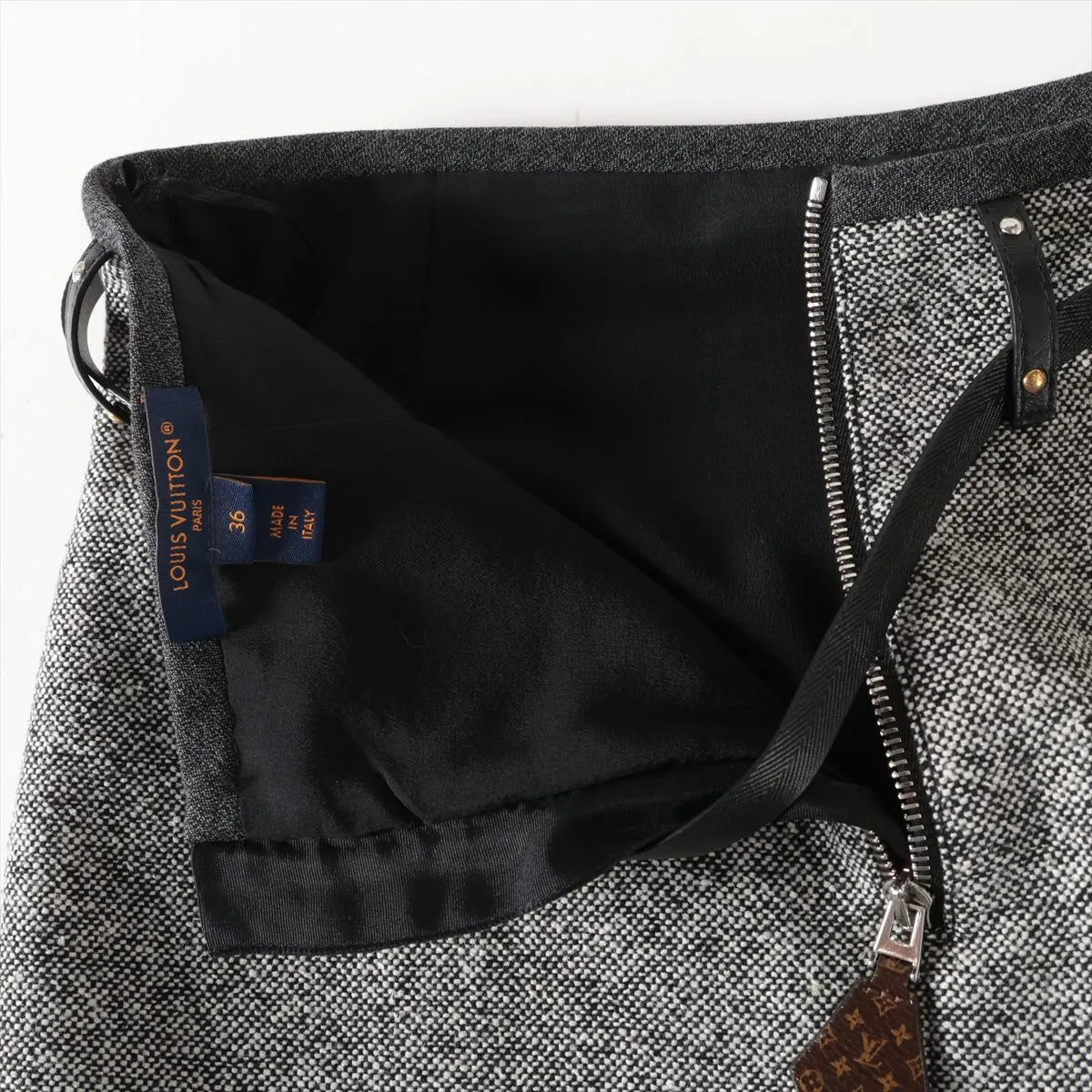 Louis Vuitton Llama x Wool Skirt Gray