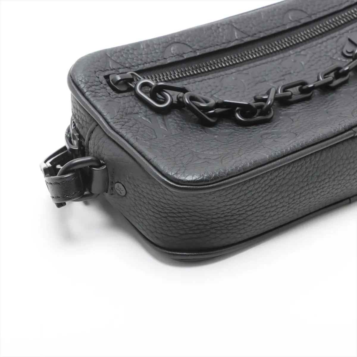 Louis Vuitton Monogram Taurillon Pochette Volga Black