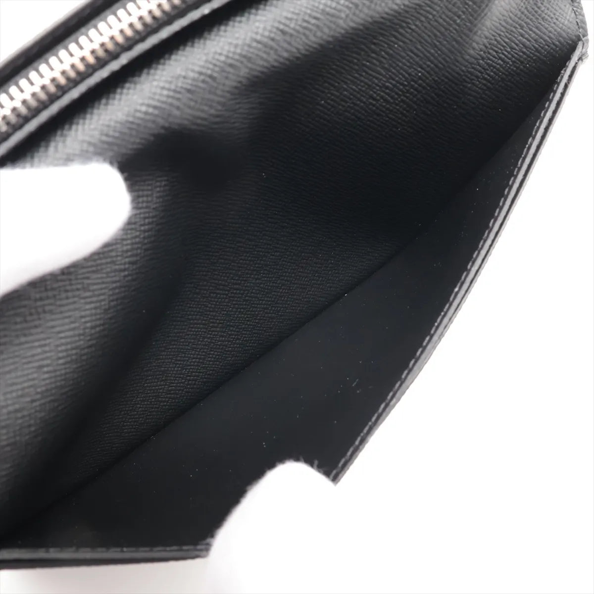 Louis Vuitton Taiga Brazza Long Wallet Black