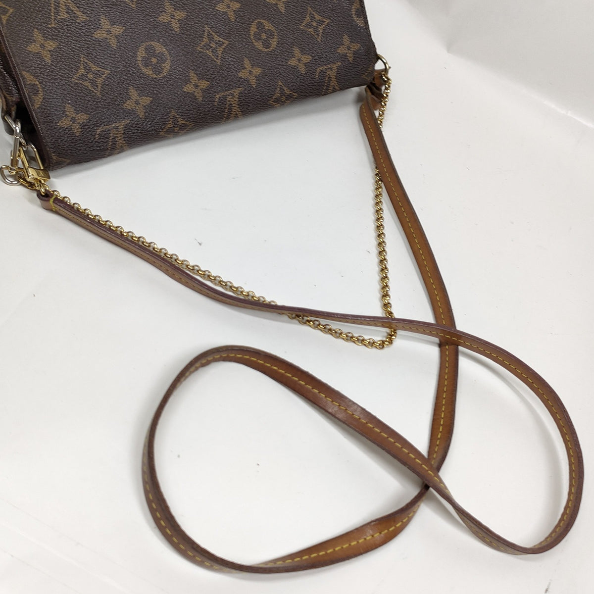 Louis Vuitton Monogram Favorite PM