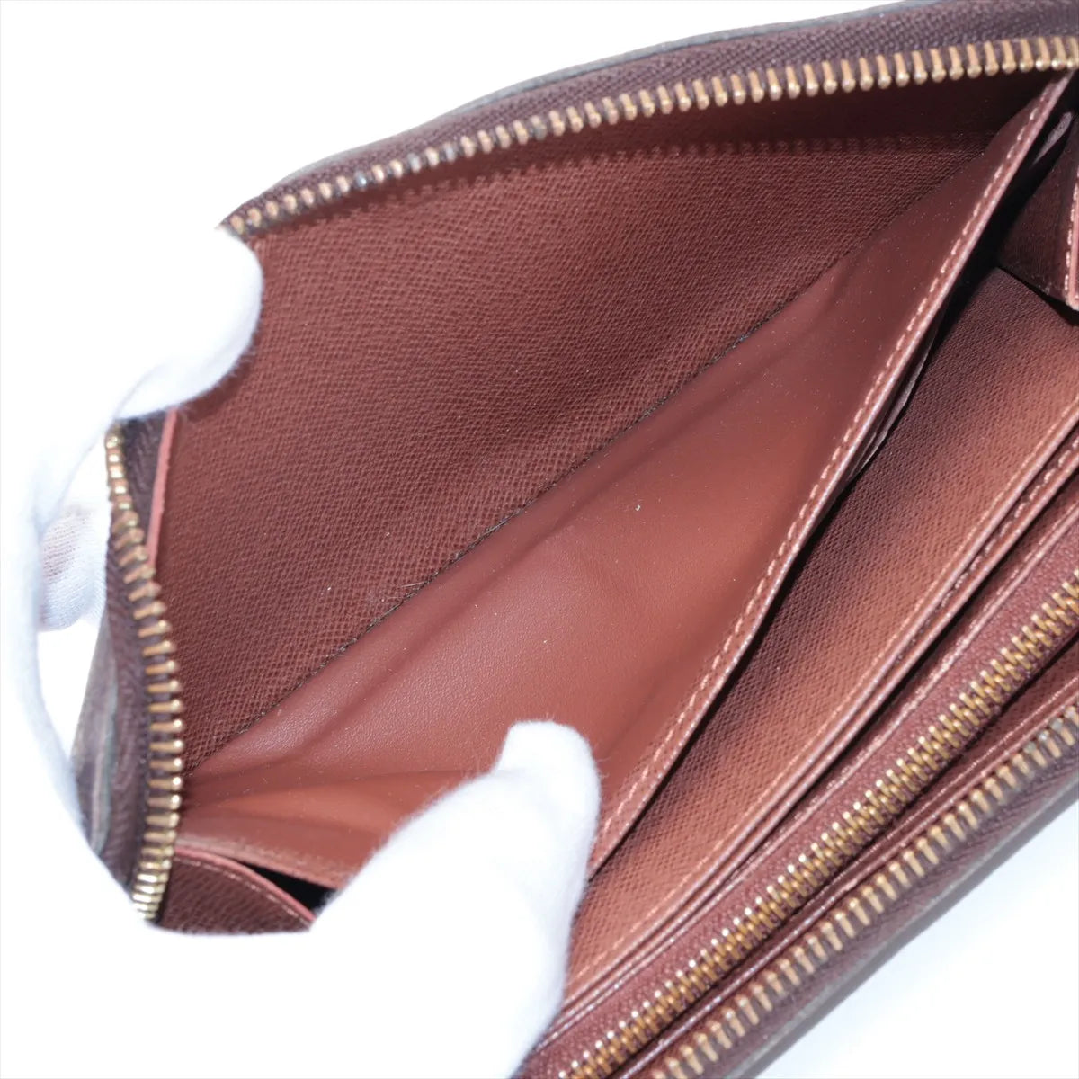 Louis Vuitton Monogram Zippy Wallet