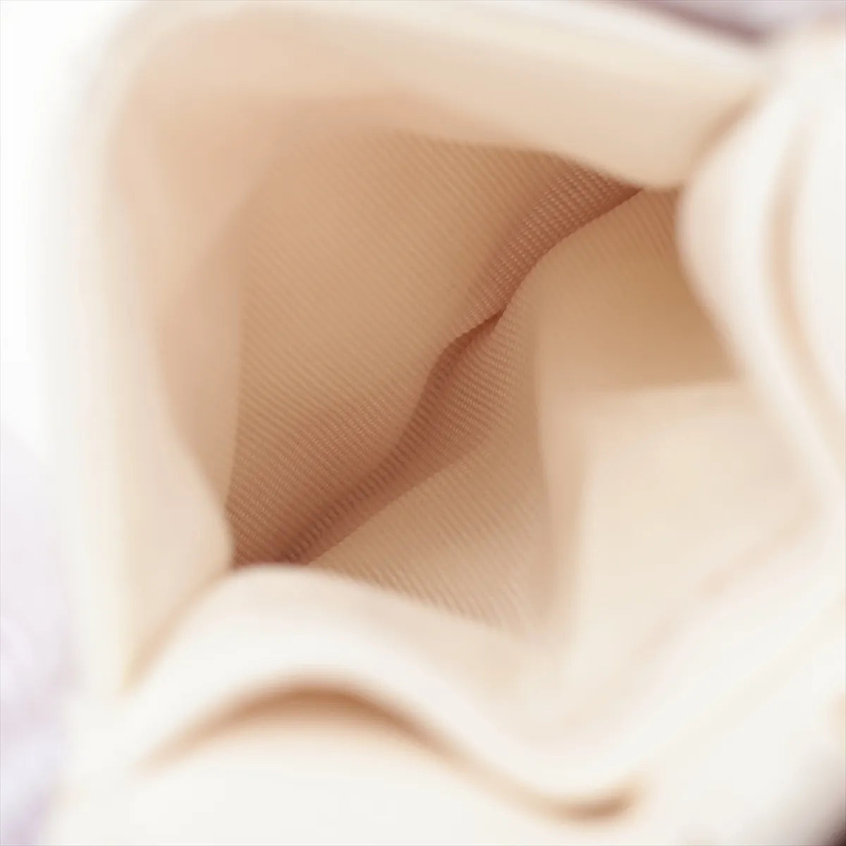 Chanel CC Logo Matelasse Lambskin Camellia Chain Card Case White