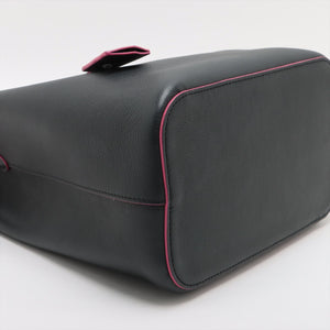 Top rated Louis Vuitton LV Logo Lockme Bucket Shoulder Bag Black Fuchsia