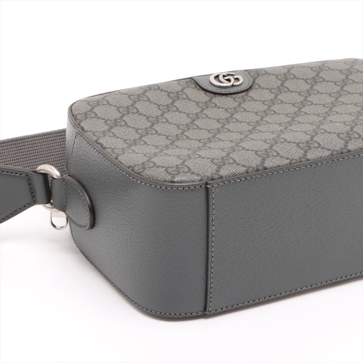 Gucci GG Supreme Leather Shoulder Bag Gray
