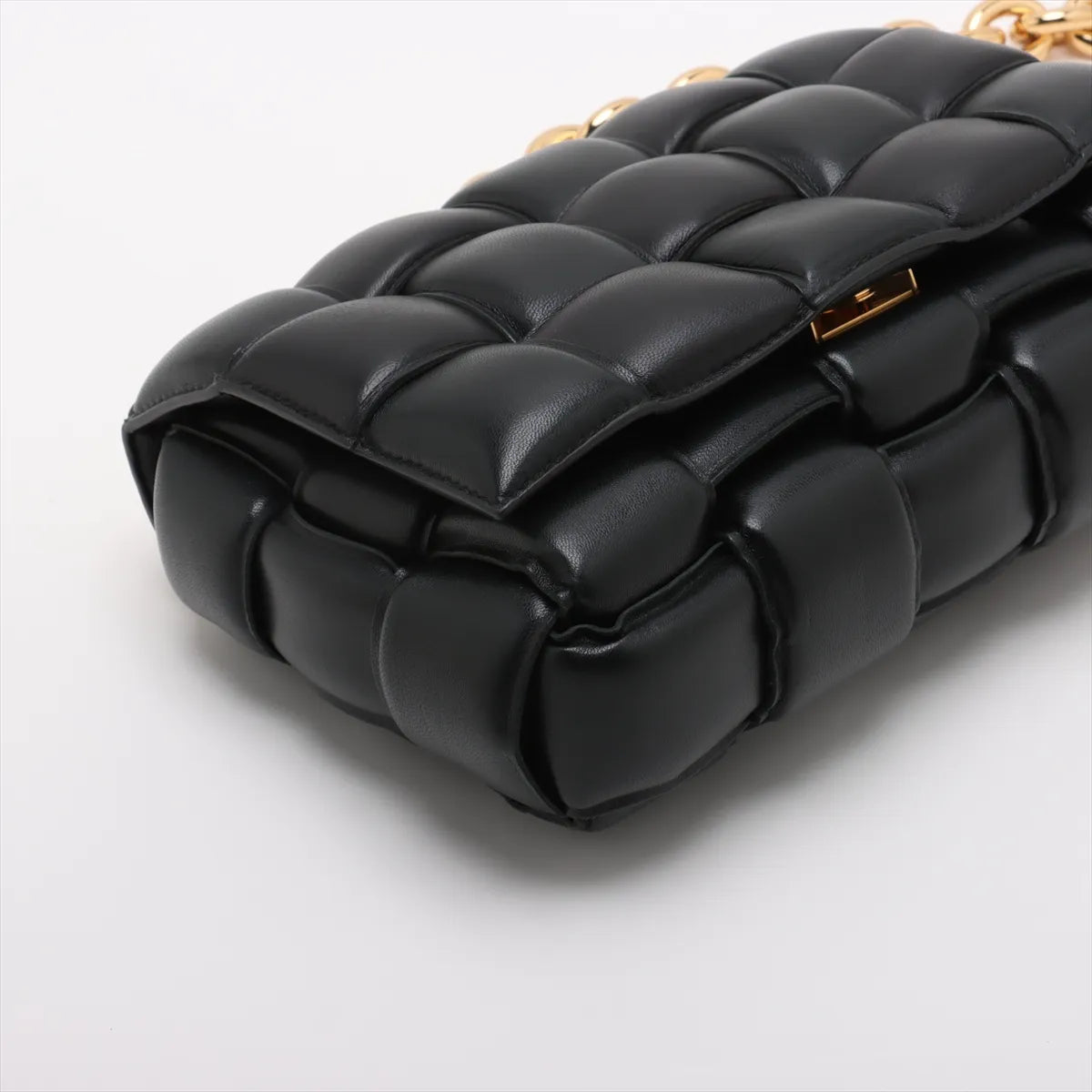 Bottega Veneta Maxi Intrecciato Padded Cassette Leather Chain Shoulder Bag Black