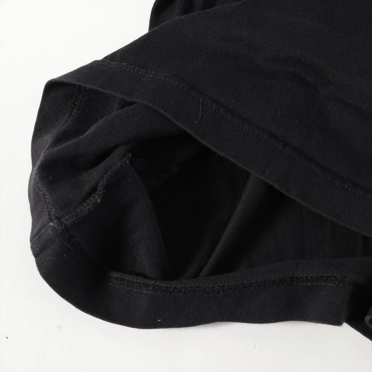 Louis Vuitton LV Round Logo Cotton T-shirt Black