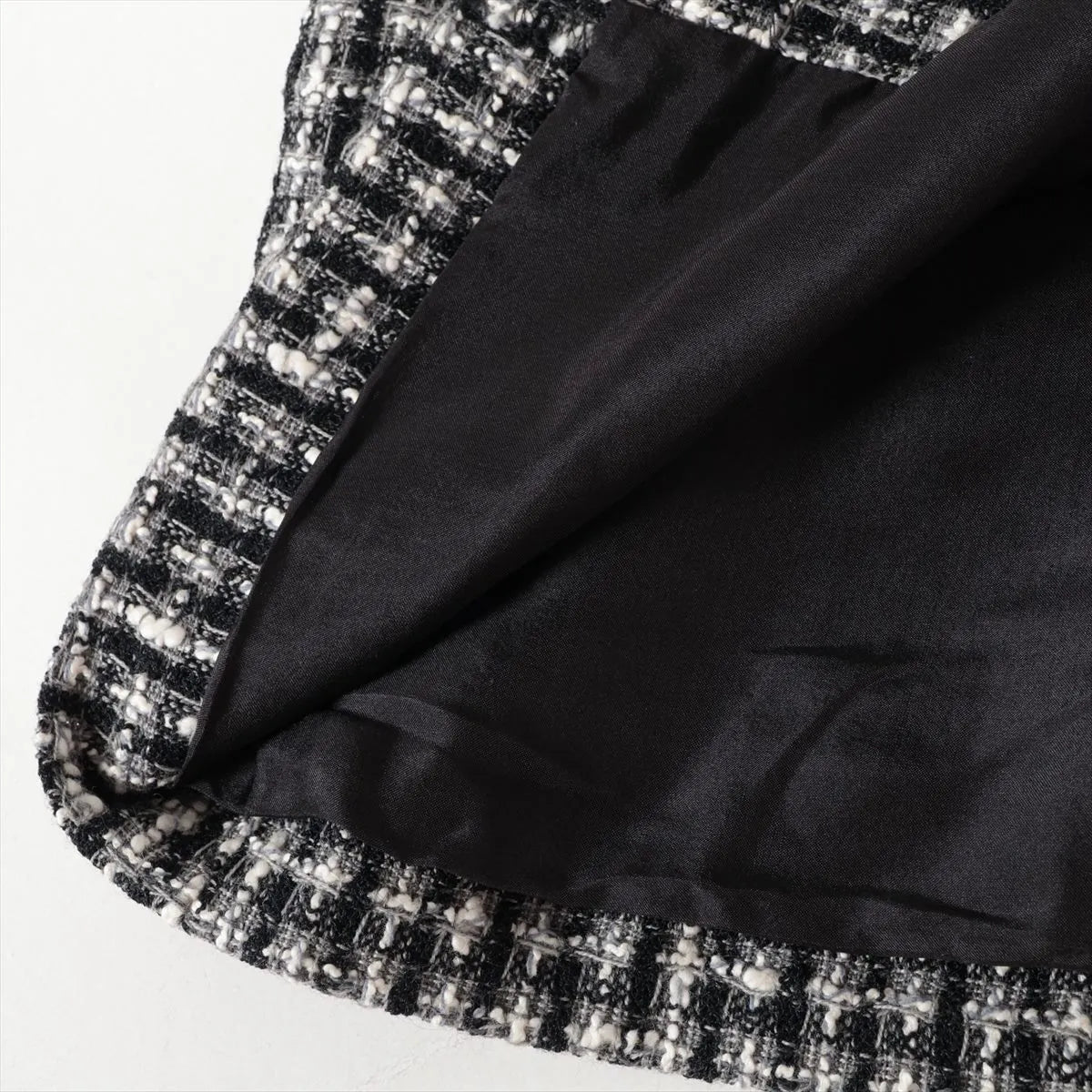 Chanel CC Logo Wool Tweed Skirt Black