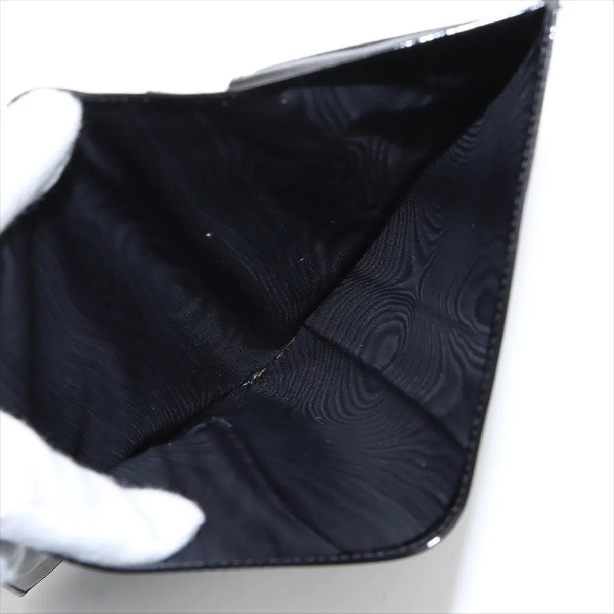 Chanel CC Logo Patent Leather Long Wallet Black