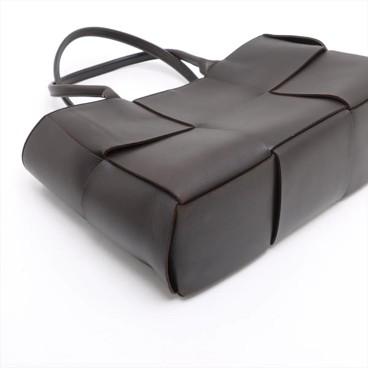 Bottega Veneta Maxi Intrecciato The Arco Tote Bag Brown