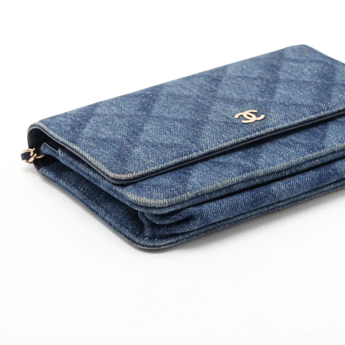 Chanel CC Logo Matelasse Denim Wallet on Chain Blue