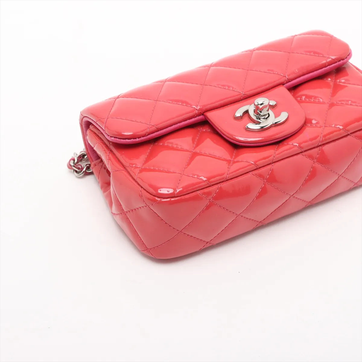 Chanel CC Logo Mini Matelasse 17 Patent Leather Single Flap Single Chain Bag Hot Pink