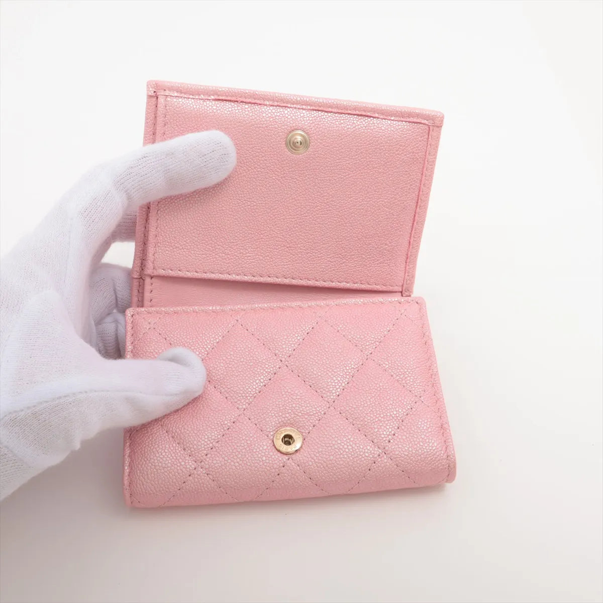 Chanel CC Logo Matelasse Caviar Skin Trifold Wallet Pink