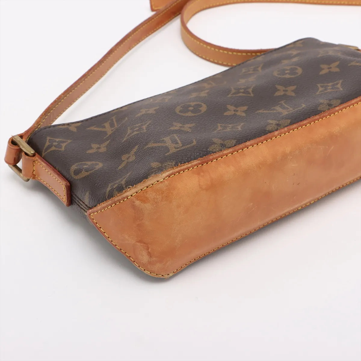 Louis Vuitton Monogram Trotteur Shoulder Bag