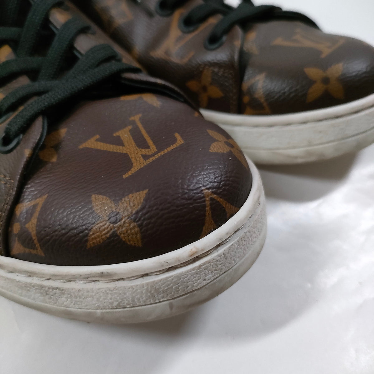 Louis Vuitton Brown Monogram Leather Sneakers — UK 7.5 — detail 8