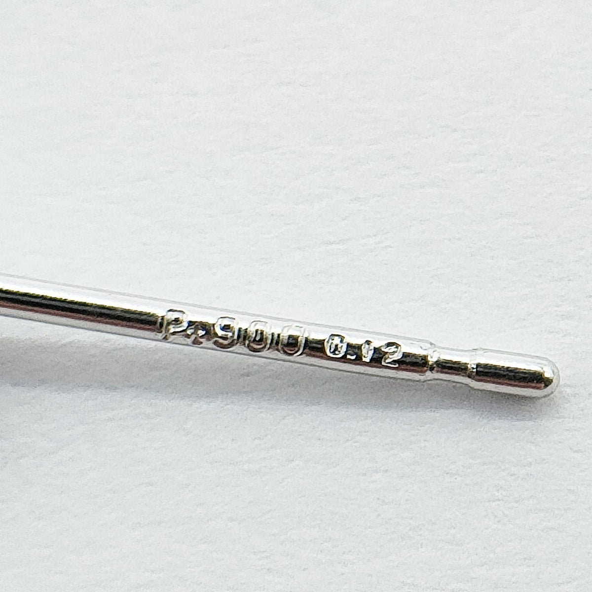 Pt900 Platinum 0.24 ct Ruby Stud Earrings — detail 1