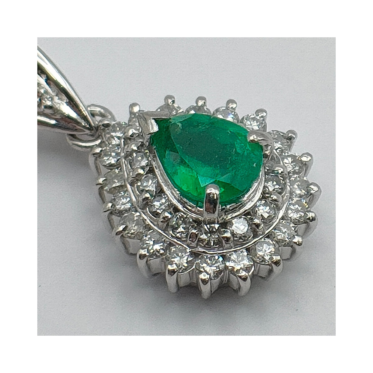 Pt900 Platinum Emerald & Diamond Halo Pendant — detail 5