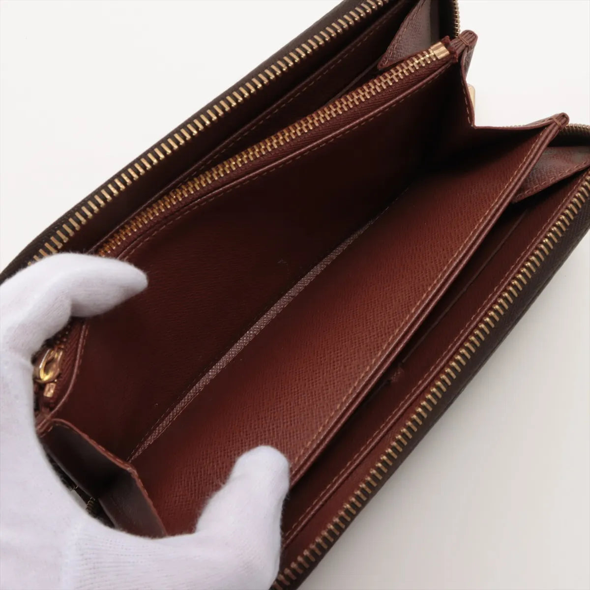 Louis Vuitton Monogram Zippy Wallet