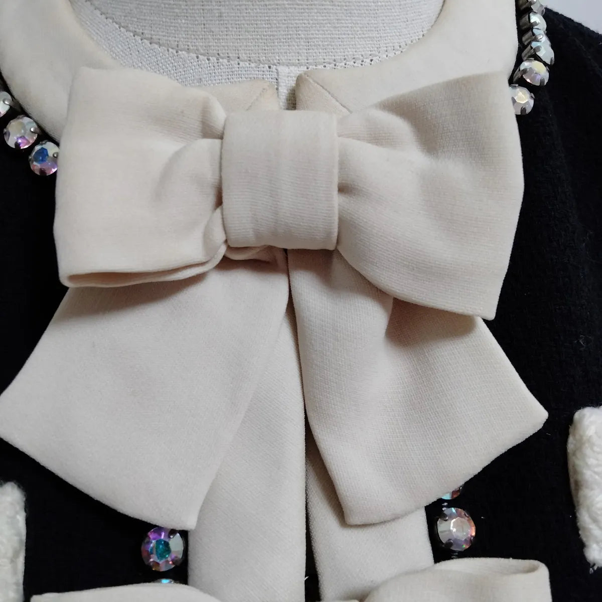 Gucci Ribbon Rhinestone Wool Jackets