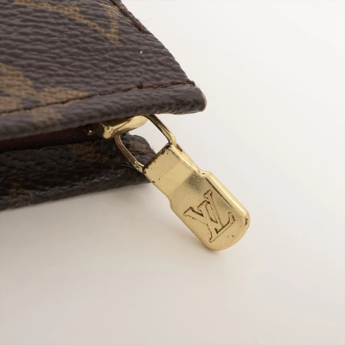 Louis Vuitton Monogram Pochette Toilette 26
