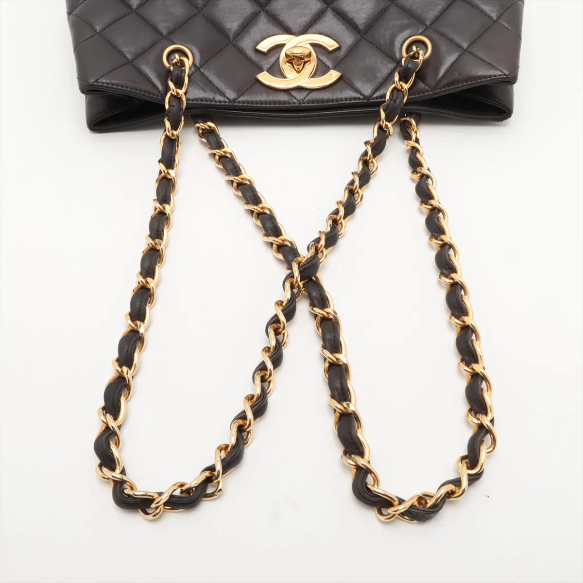 Chanel CC Logo Matelasse Lambskin Chain Tote Bag Black