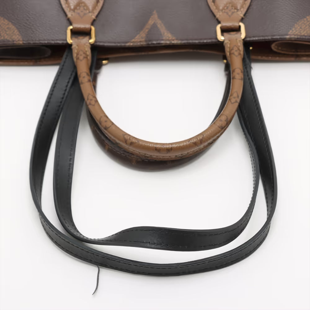 Louis Vuitton Giant Monogram Reverse On the Go MM