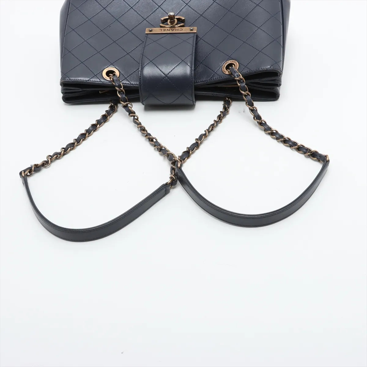 Chanel CC Logo Matelasse Leather Chain Tote Bag Navy Blue