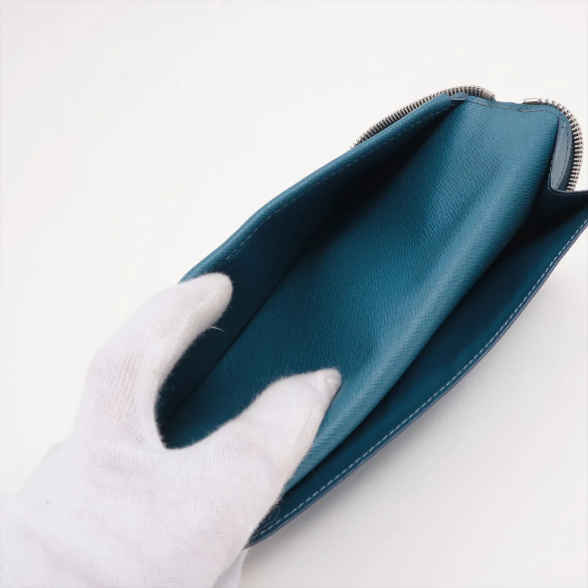 Louis Vuitton Epi Vertical Zippy Wallet Blue