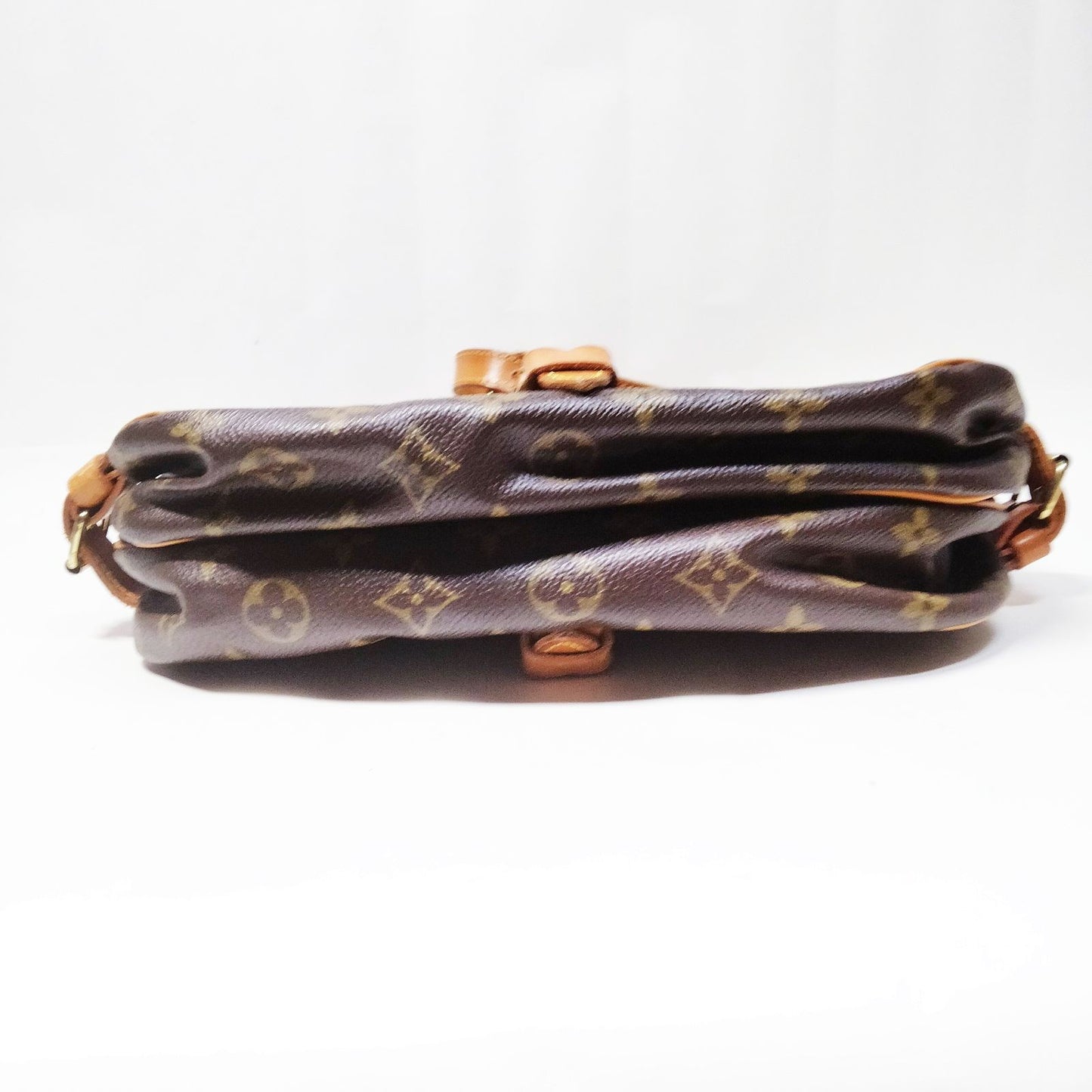 Louis Vuitton Monogram Saumur 30