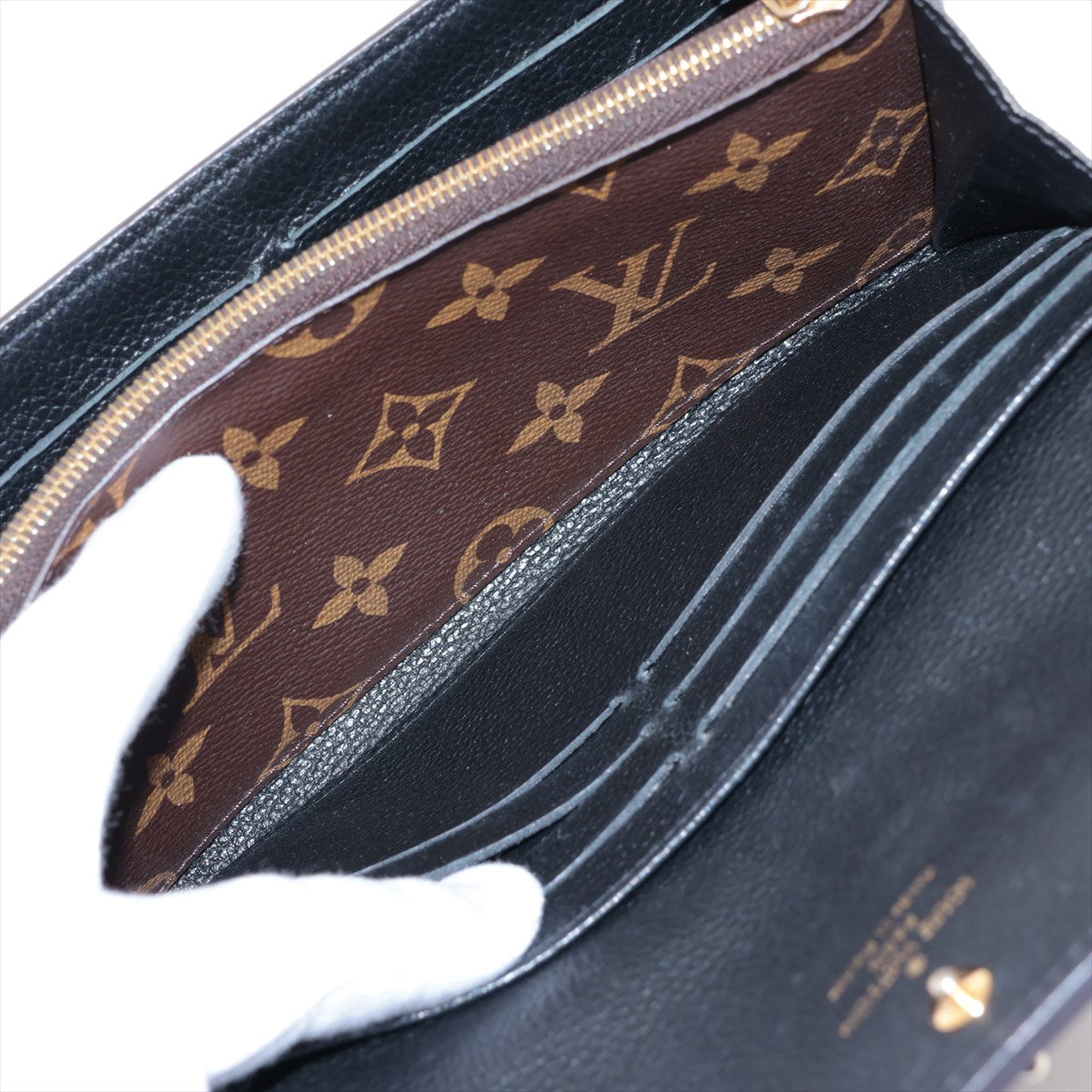 Louis Vuitton Monogram Venus Wallet  Black × Brown