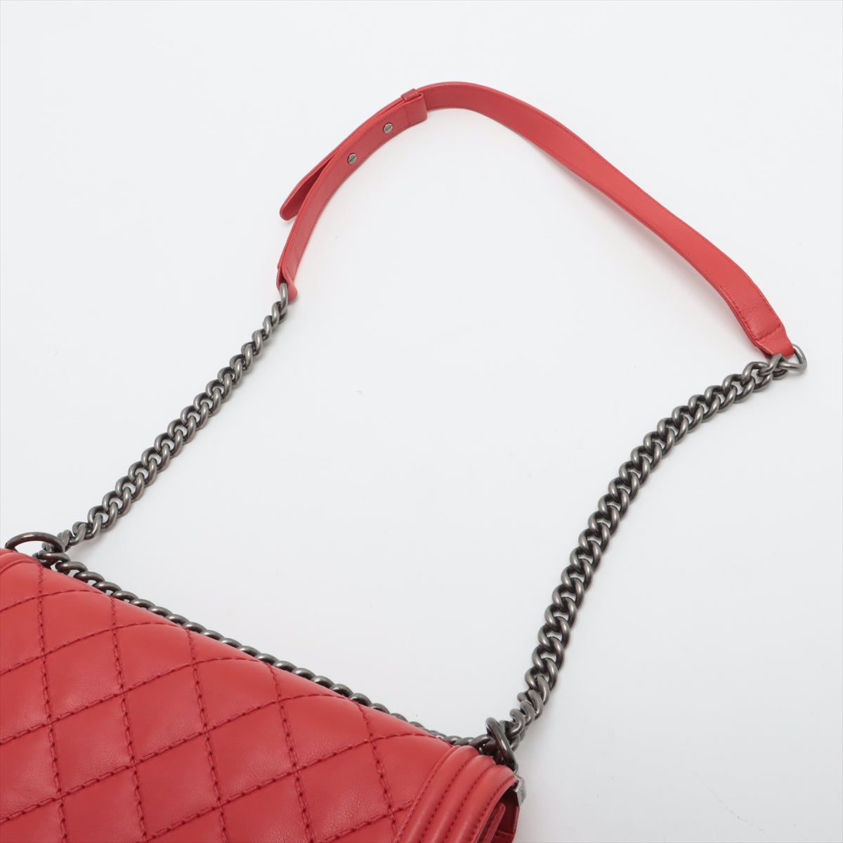 Chanel Boy Large Matelasse Lambskin Chain Shoulder Bag Red * PREORDER *