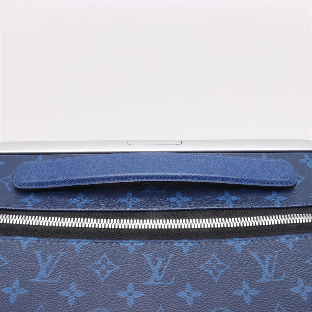 Louis Vuitton Monogram Taigarama Horizon 55 Blue