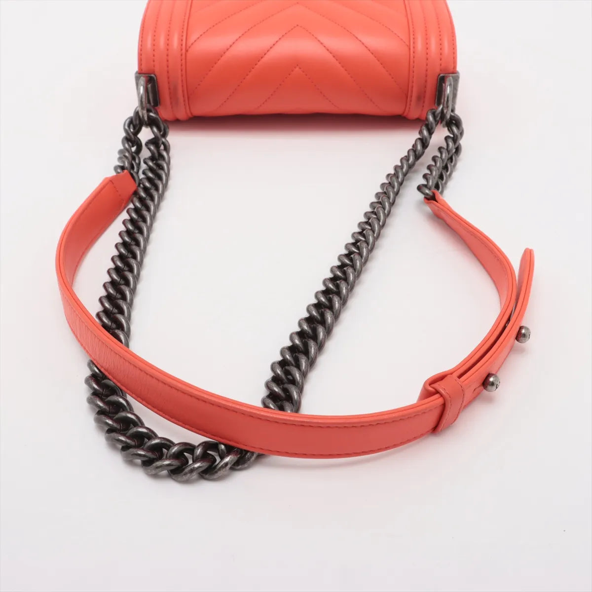 Chanel Boy Chanel 20 Chevron Small Lambskin Chain Shoulder Bag Red