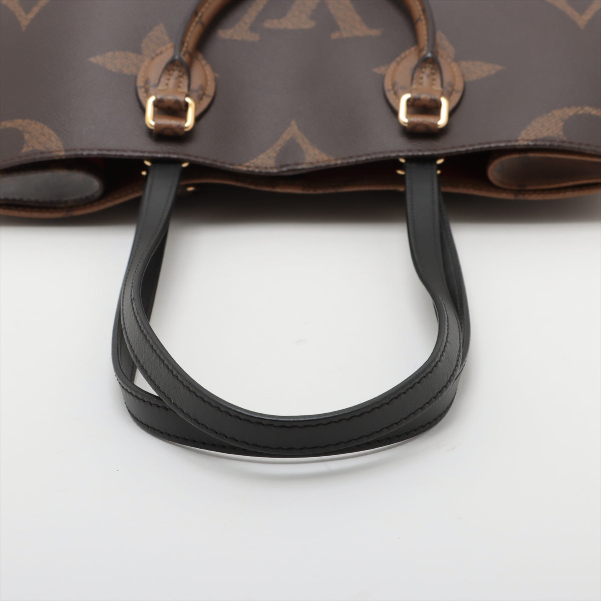 Louis Vuitton Monogram Giant Reverse On the Go MM * PREORDER *