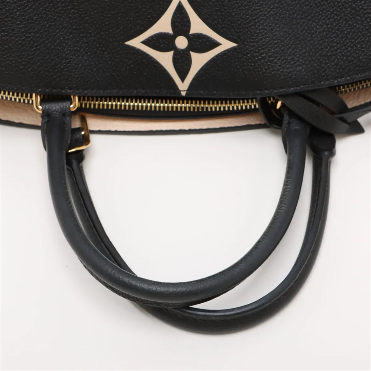 Louis Vuitton Monogram Empreinte Bicolor Grand Palais MM Black x Creme